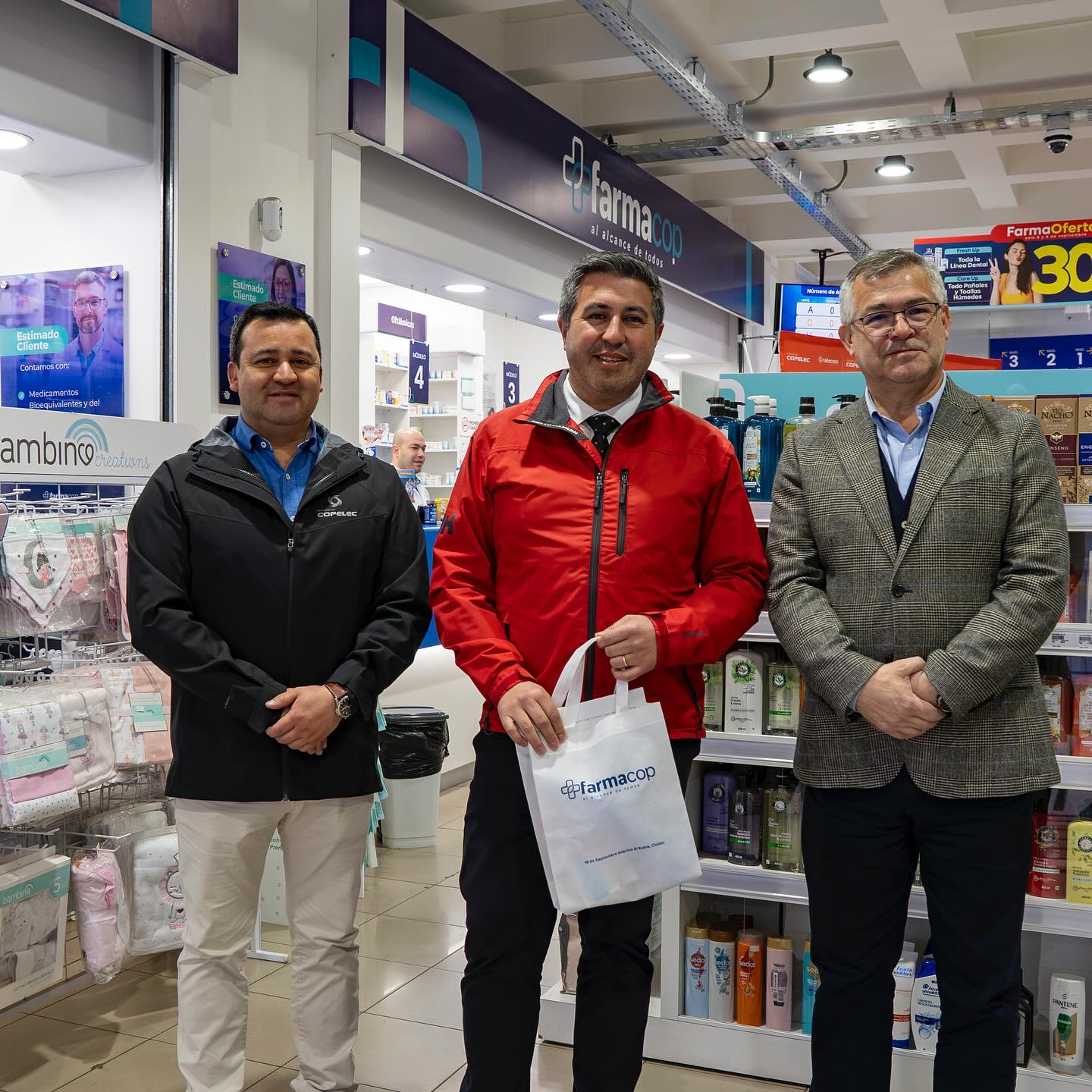 Convenio entre Farmacop y Municipalidad de Cobquecura beneficiará a los vecinos con acceso a medicamentos a precios justos